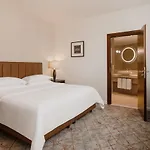 Sheraton Hotel