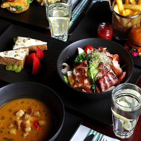 Sheraton 5* Πόζναν