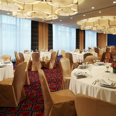 Sheraton Отель Познань
