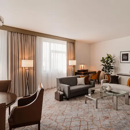 Sheraton Готель